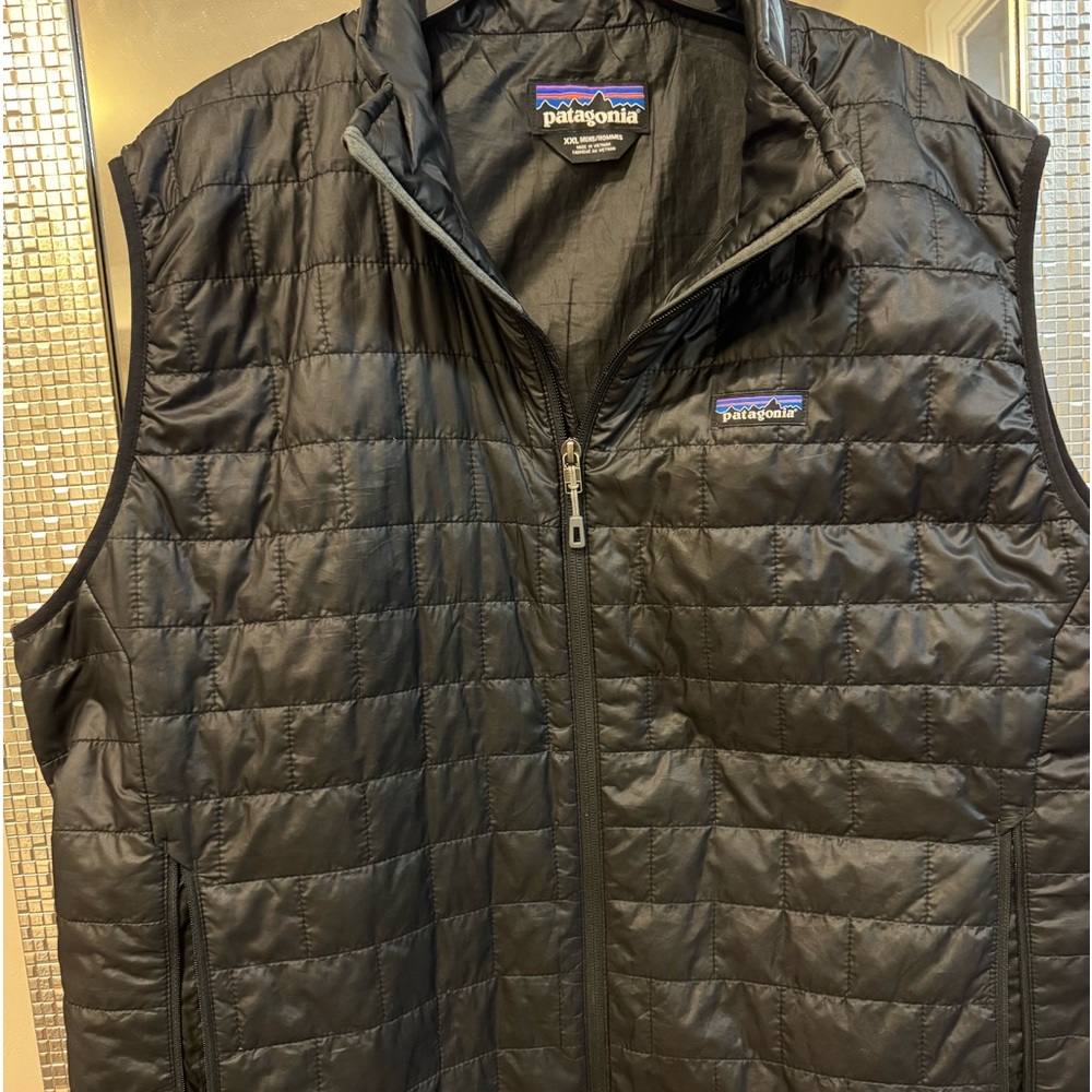 Patagonia-Men’s Nano puffer vest XXL